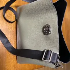 コーチオリーブグリーン レザー ショルダーバッグ