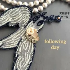 ④31 ミナペルホネン ブローチアクセサリー ハンドメイド 鳥刺繍テキスタイル