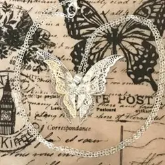 ★新品★ シルバーバタフライ ネックレス　蝶の形 ネックレス