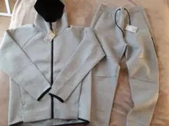 【新品未使用】ティゴラ　スウェット上下セット