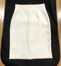 美品☆La TOTALITE ラトータリテ　タイトスカート 36 日本製のサムネイル