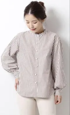 美品】Spick&Span 2025 パールボタン シャツ ベージュ - メルカリ
