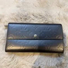 ルイヴィトン長財布 マットグレー
