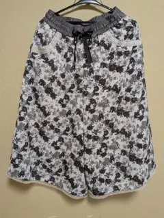 axes femme 花柄ガウチョパンツ M