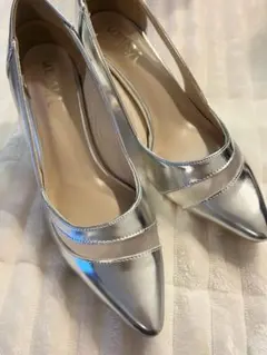 Vivianシルバーポインテッドトゥパンプスのサムネイル