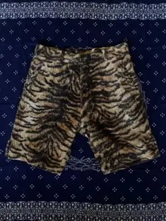 希少 UK GOODENOUGH TIGER FAUX FUR SHORTS Mのサムネイル