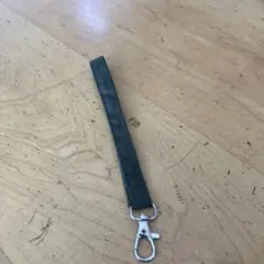 ダークグリーン ナイロン ストラップ カラビナ式