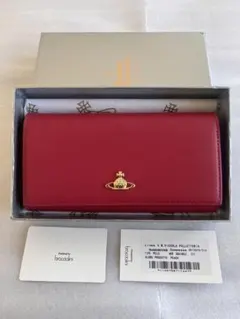 未使用品！Vivienne Westwood ヴィヴィアン 　ピンク　長財布