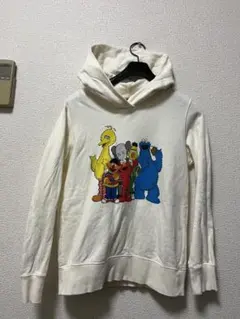 カウズ×ユニクロ×セサミストリート　スウェットパーカー/M　クリーム　ストレッチ