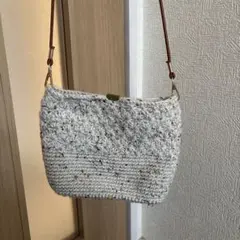 ホワイト 編み物 ショルダーバッグ