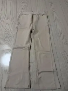 ベージュ 長ズボン