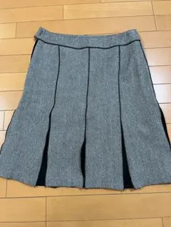 自由区　40サイズ　スカートのサムネイル