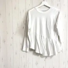 チャオパニックティピー ロンT 裾フリル　アシメ　ホワイト　白のサムネイル