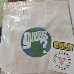 新品GUESS キャンバストートバッグ 地球デザイン *オフホワイトのサムネイル