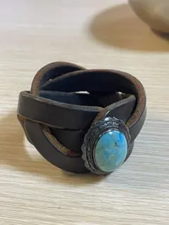 値下げしました！本革ブレス　シルバーコンチョ(ターコイズ)