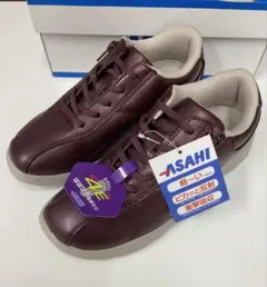 スニーカー（22cm）アサヒ 幅広 4E ファスナー付き 軽量 ワインのサムネイル