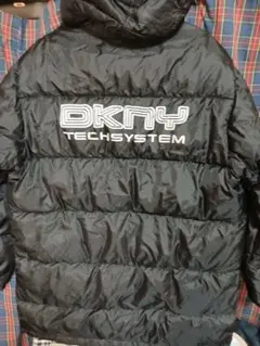 最終値下げDKNY TECHSYSTEM ブラックダウンジャケットのサムネイル