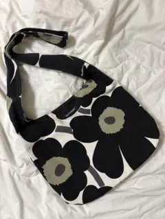 marimekko ウニッコ　ショルダーバッグ