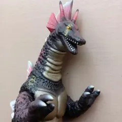 当時物 三浦トーイ ケラトサウルス ソフビ パチ 怪獣 - メルカリ