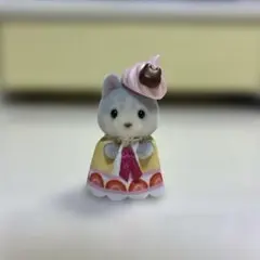 シルバニアファミリー　赤ちゃんケーキパーティーシリーズ　ハスキー　人形
