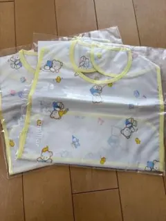 ファミリアお食事エプロン2枚セット