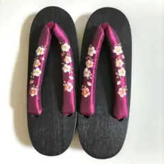 花柄鼻緒の木製草履 24cm