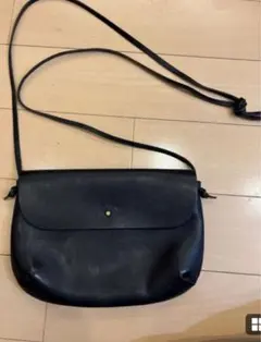 黒 レザー ショルダーバッグ サコッシュ