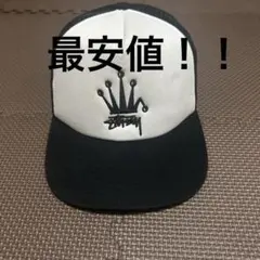 Stussy トラッカーキャップ ホワイト/ブラック - メルカリ