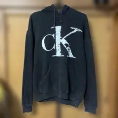 早い者勝ち　calvin klein ブラック　パーカー　オールド　フェード　M