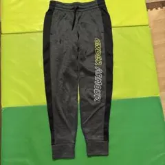 UNDER ARMOURの裏起毛スエットパンツ140