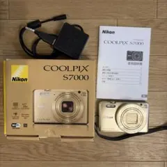 Nikon COOLPIX S7000 本体