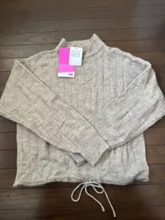 2PINK ベージュ ニット Mサイズのサムネイル
