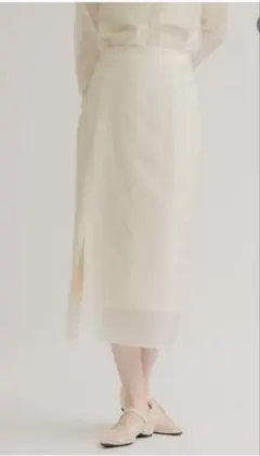 euphoria ソフトシアーペンシルスカート アイボリーのサムネイル