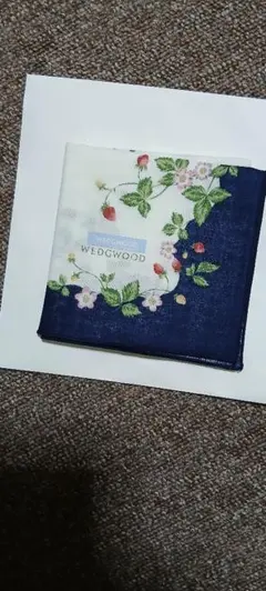 WEDGWOOD 花柄 ハンカチ ネイビー