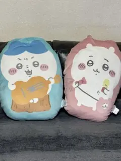 ちいかわ ダイカットクッション 2点セット - メルカリ