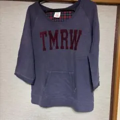 CUBE SUGAR TMRW刺繍スウェット