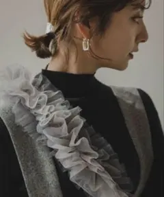 【新品タグ付】rectangle チュールフリル ストラップ