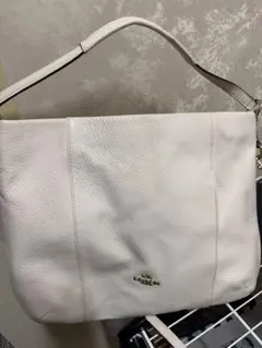 コーチ　レザーショルダーバッグ　ホワイト