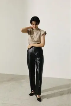 Item thumbnail for item 607c696b-0b79-4f3f-97d6-a3cdf8dd5130