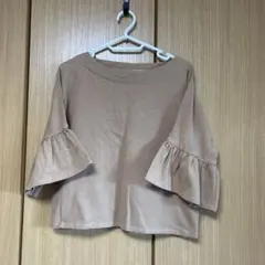 SENSE OF PLACE ベージュ フレアスリーブ トップス