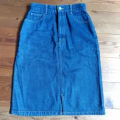 Item thumbnail for item 7ee19ee7-6754-4908-8f3c-63e3f644285c