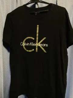 カルバンクラインTシャツ