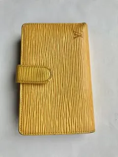LOUIS VUITTON エピレザー 二つ折り財布