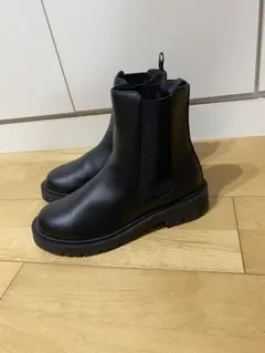 UNIQLO:Ｃ コンフィールタッチサイドゴアショートブーツ 24.5