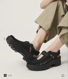＜KEEN＞UNEEK プラットフォーム メリージェーン サンダルのサムネイル