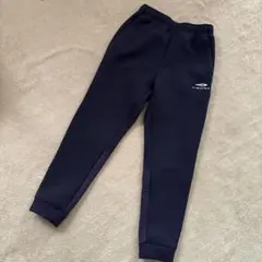 美品☆TIGORA 130 ジャージ　黒　キッズ　ズボン　パンツ