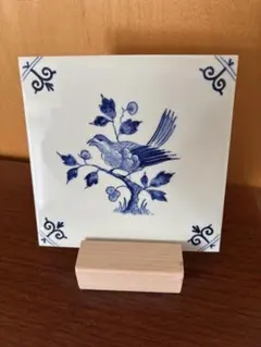 ロイヤルデルフト 手描きタイル 鳥 証明書/木製スタンド付 ロイヤルデルフト 手描きタイル 鳥 証明書/木製スタンド付 - メルカリ