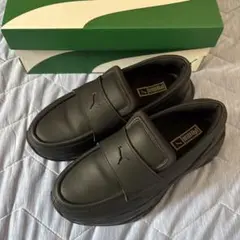 Puma ブラック ローファー　25.5