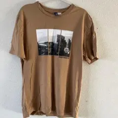 H&M 薄ブラウン プリント Tシャツ Mメンズ