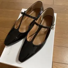 DIANA ダイアナ　ブラック Tストラップパンプス　エナメル